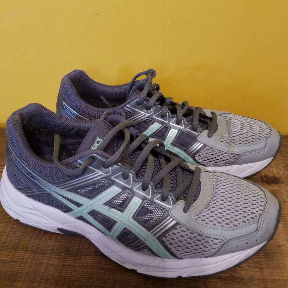 Women's Asic running shoes